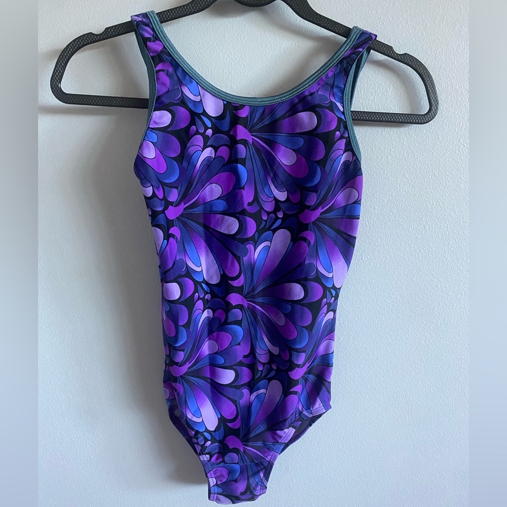 pelle gymnastics leotard